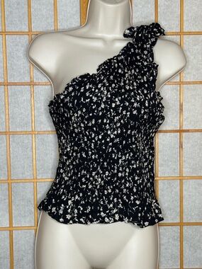 Japna Black One-Shoulder Floral Smocked Camisole